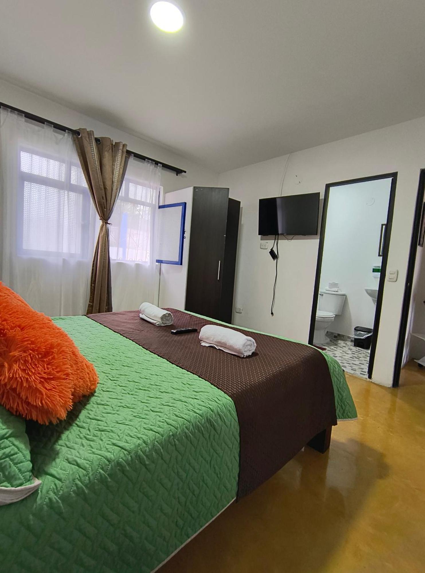Hostal Villa Del Sol Саленто Экстерьер фото