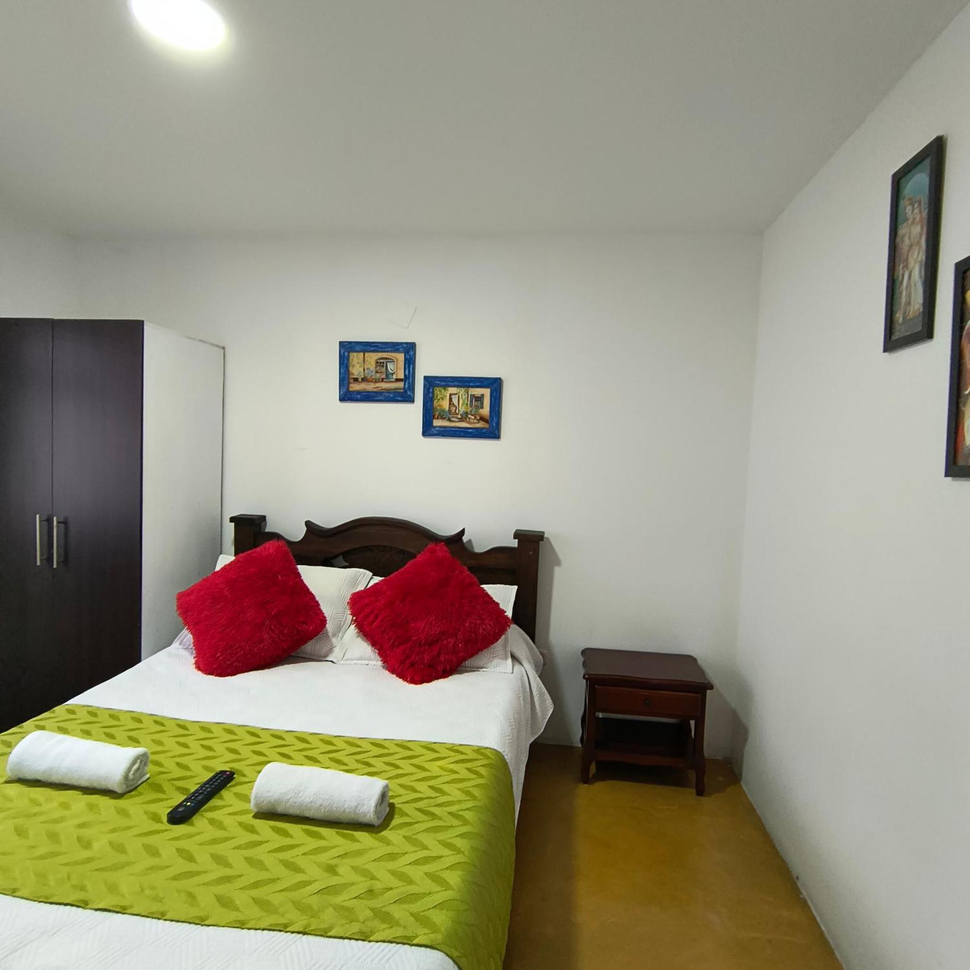 Hostal Villa Del Sol Саленто Экстерьер фото