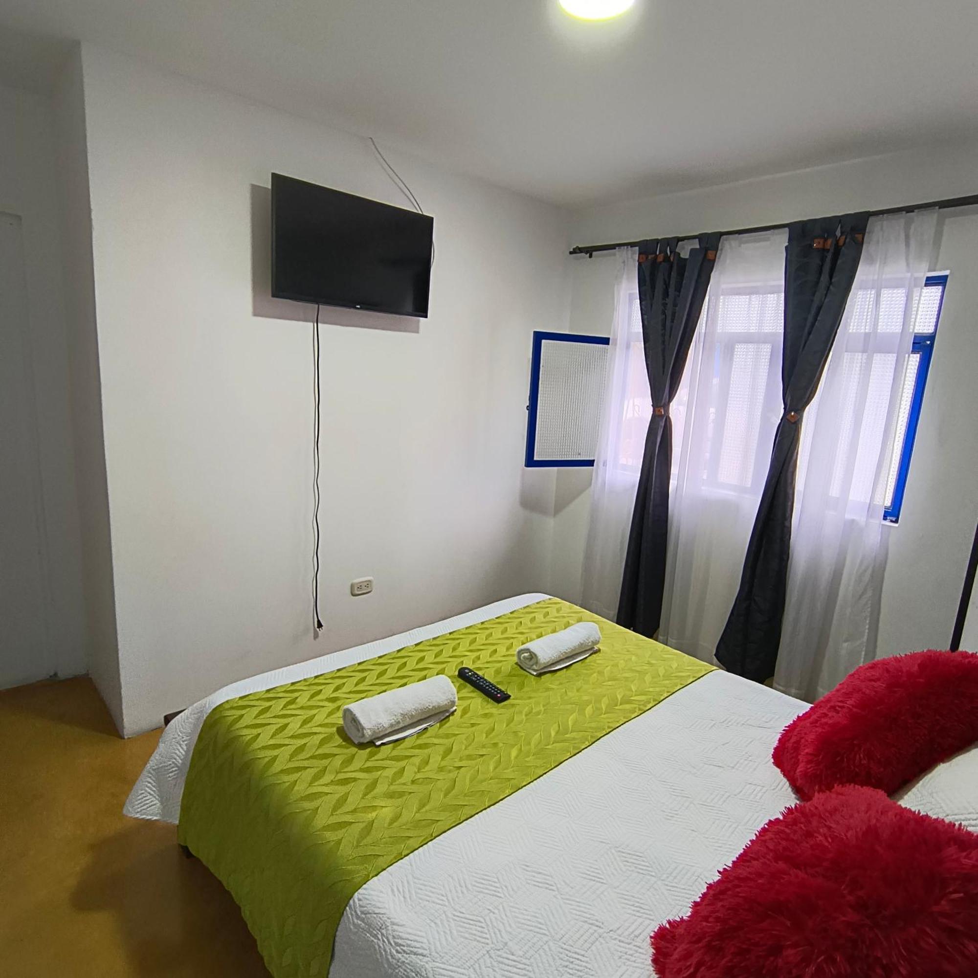 Hostal Villa Del Sol Саленто Экстерьер фото
