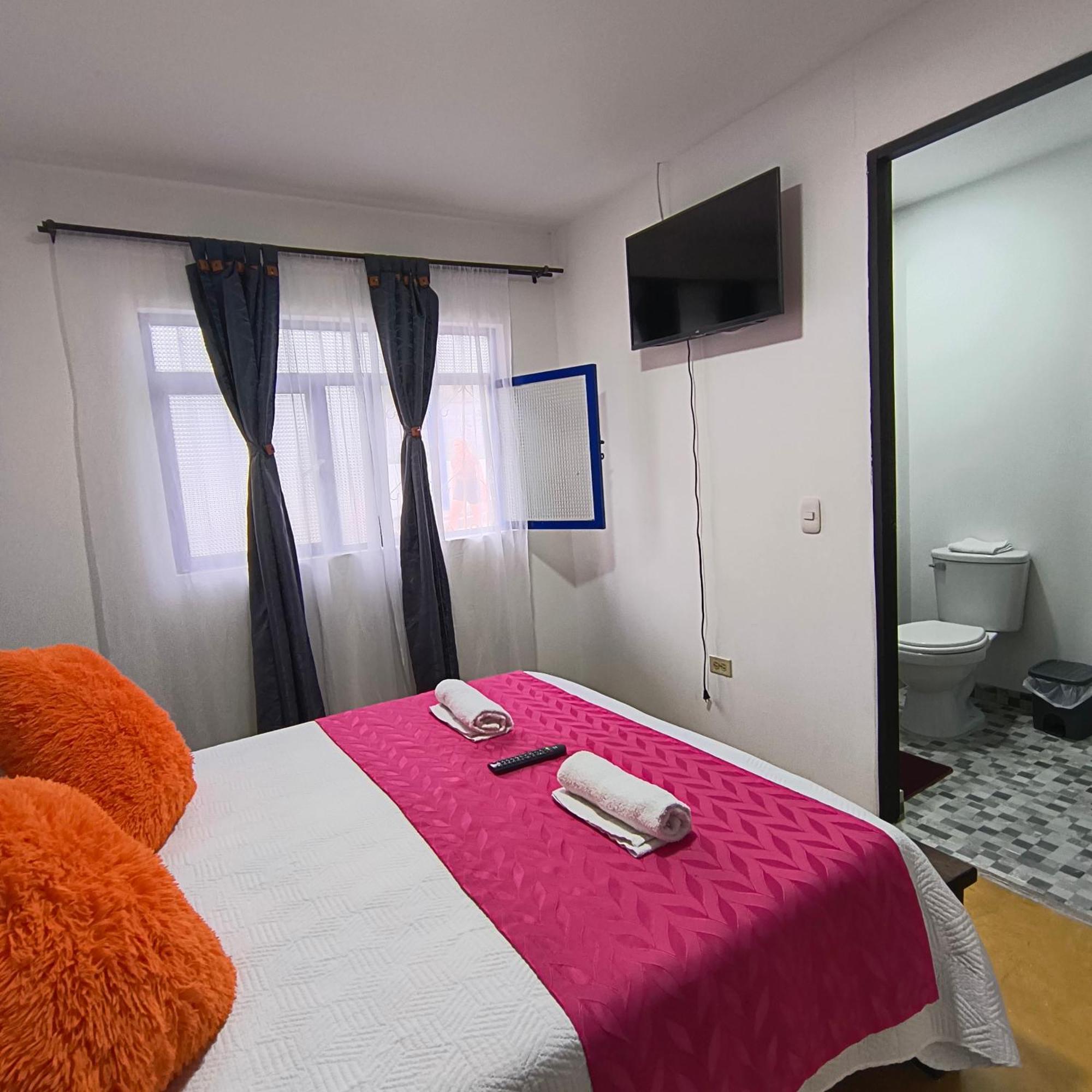 Hostal Villa Del Sol Саленто Экстерьер фото